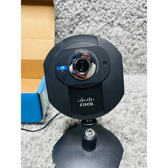 Cisco Wireless Internet Home Basic Monitoring Camera 640 x 480 - Picture 7 of 11
